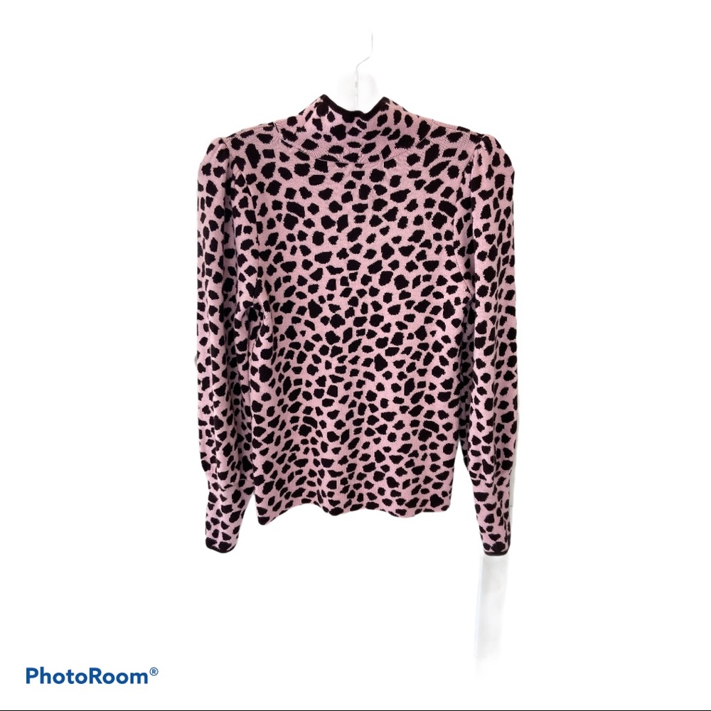 Ann Taylor XS pink leopard print spring sweater